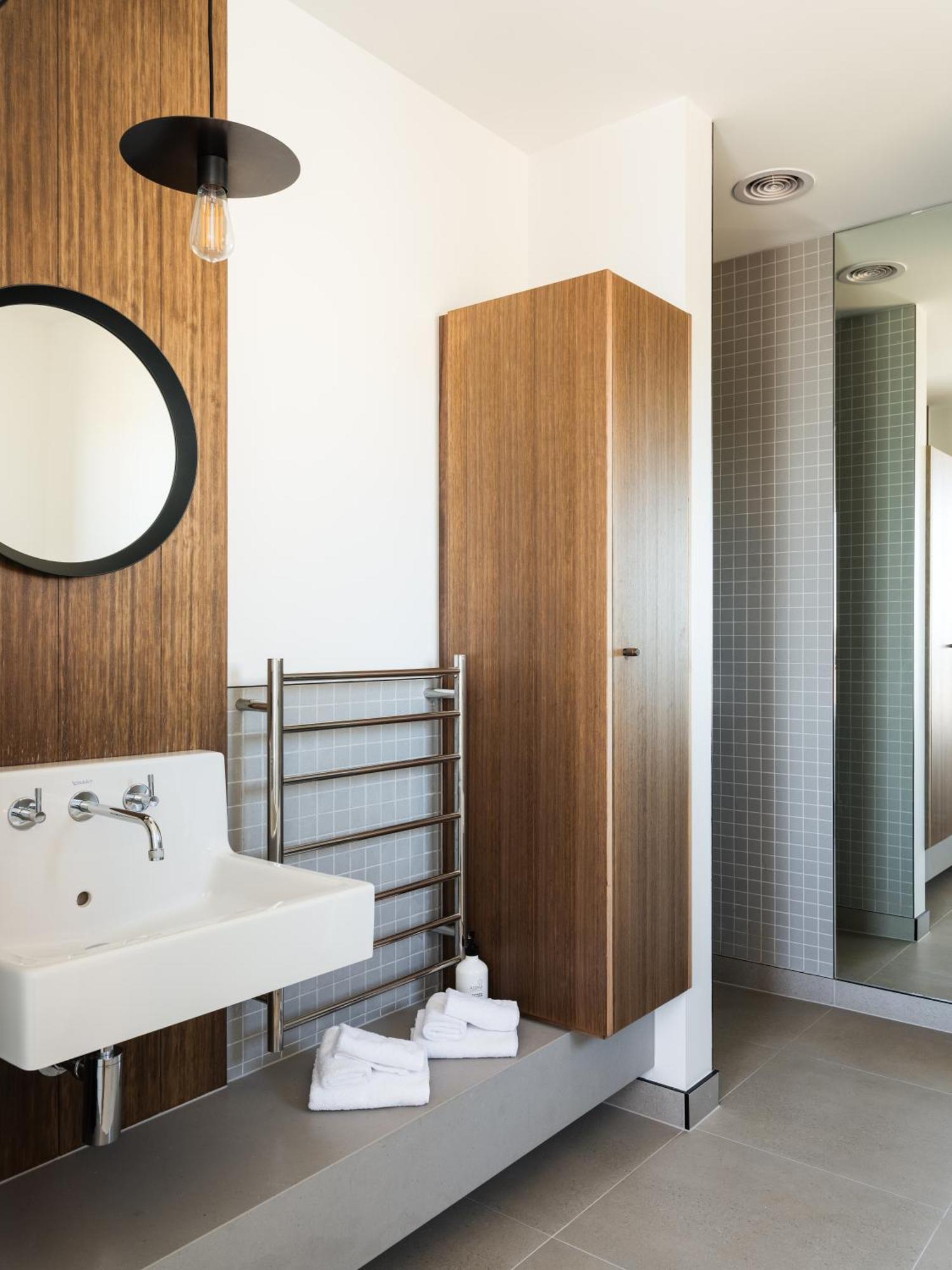 Piermont Retreat 4* Swansea